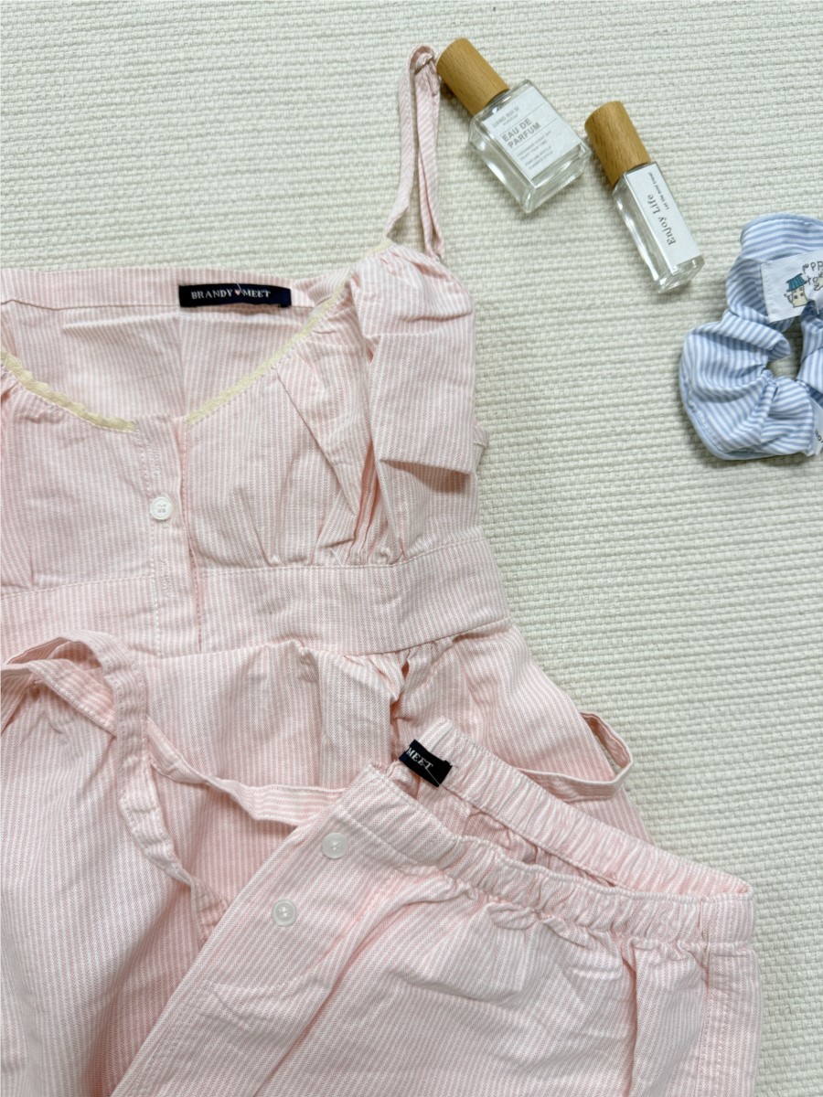 Różowy Zestaw: Top na Ramiączk – Elastic Lace Trim recenzja i cena